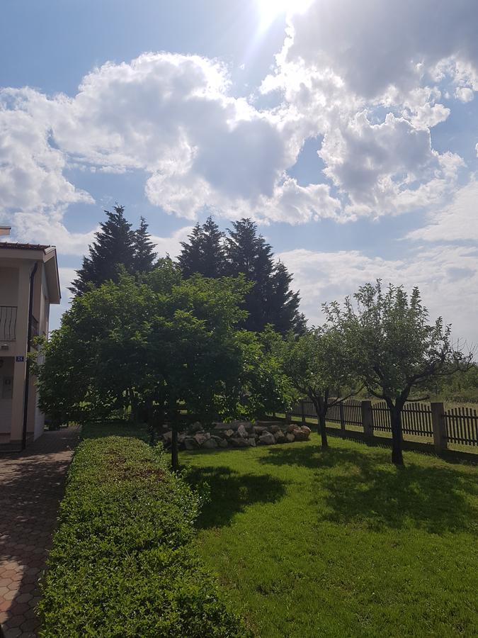 Guest House Kravica Ljubuski Exterior photo